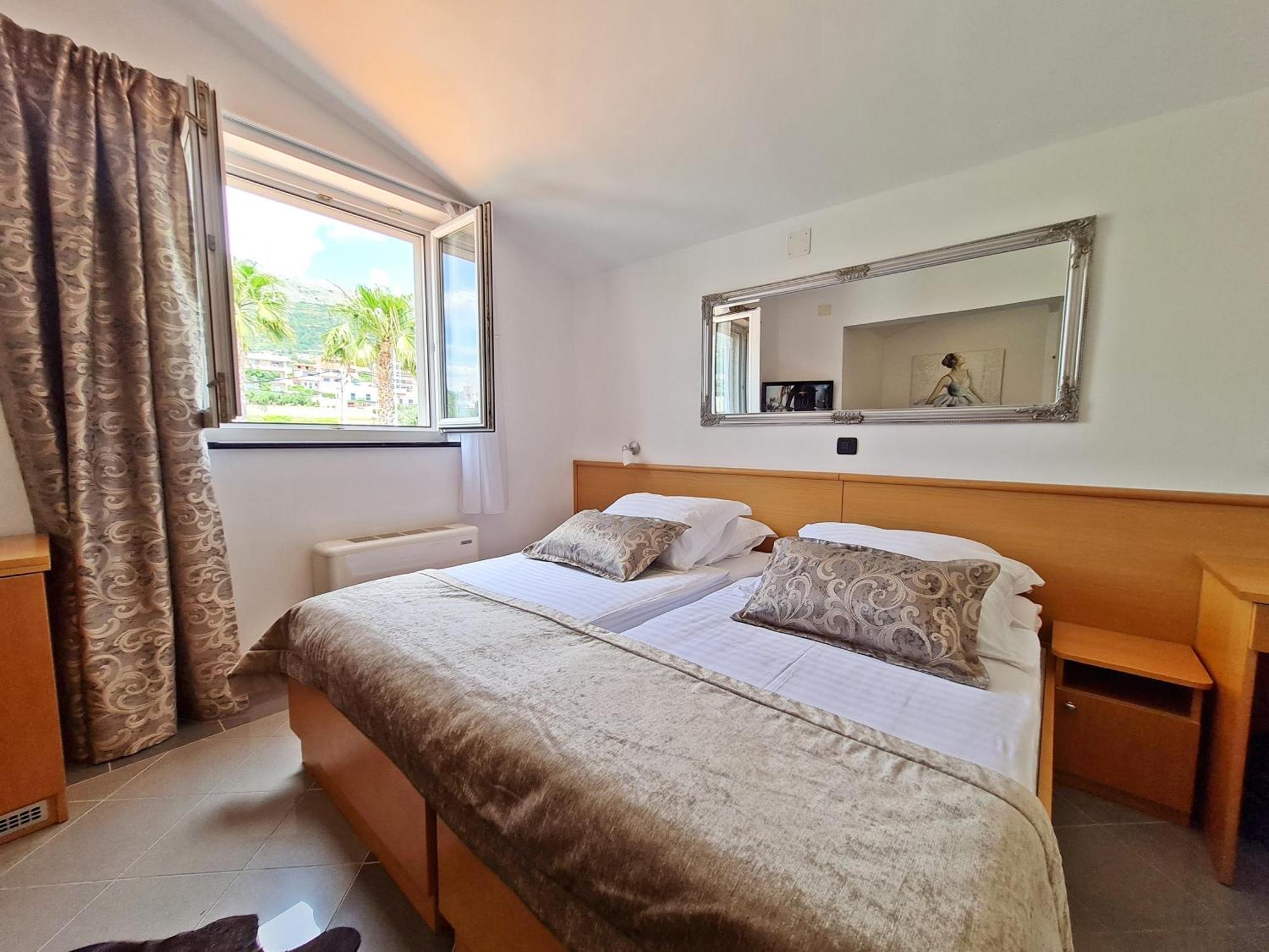 Hotel Sunce ポドストラナ 部屋 写真